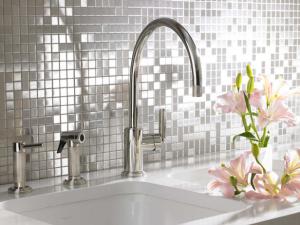 original_stainless-backsplashes-mosaic-sink_s4x3_lg